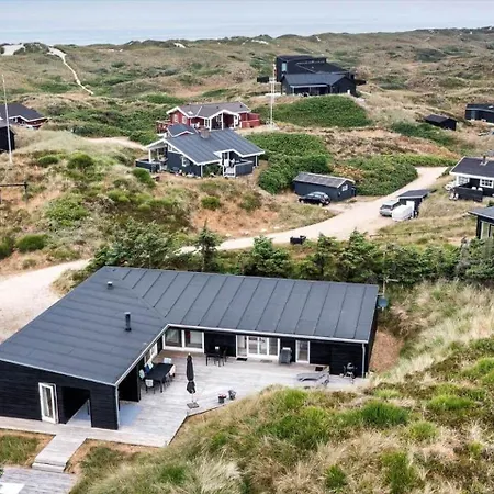 Ve259-vejers-strand-bjaergevej-14 *