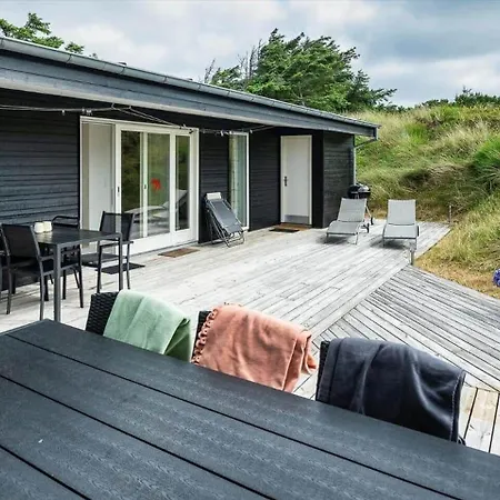 Ve259-vejers-strand-bjaergevej-14 *